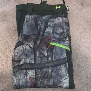 Men’s camp pants 38x32